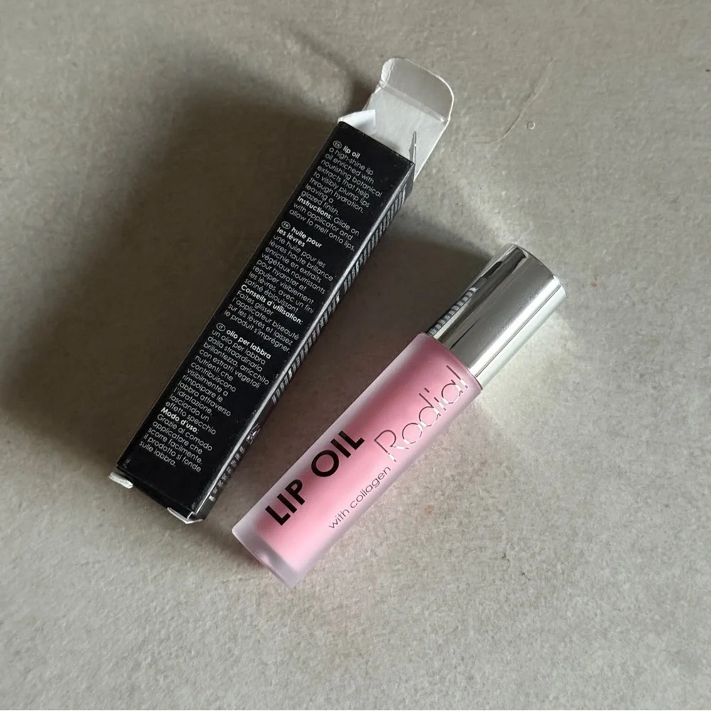 Rodial Collagen Lip Oil Pink Hydrating Gloss Treatment